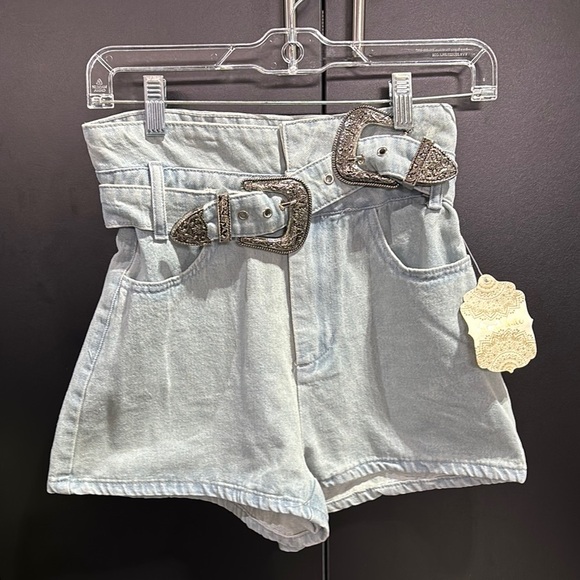 Altar’d State Light Wash,high rise,western silver belted,pocket,jean shorts - Picture 1 of 10